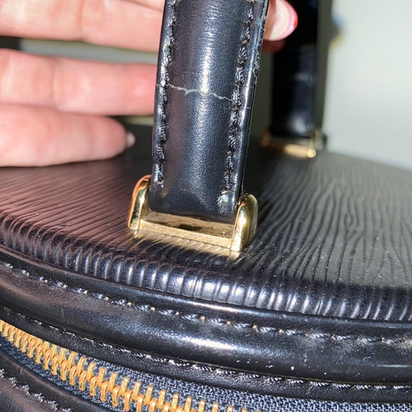 Auth Louis Vuitton Epi Cannes Vanity Bag #1321L29 - Picture 8 of 8